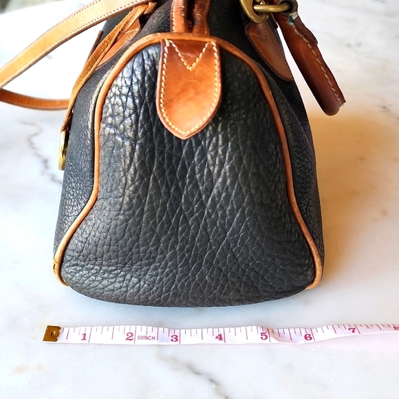 Vintage Dooney & Bourke Speedy Crossbody Shoulder Bag - Picture 9 of 17